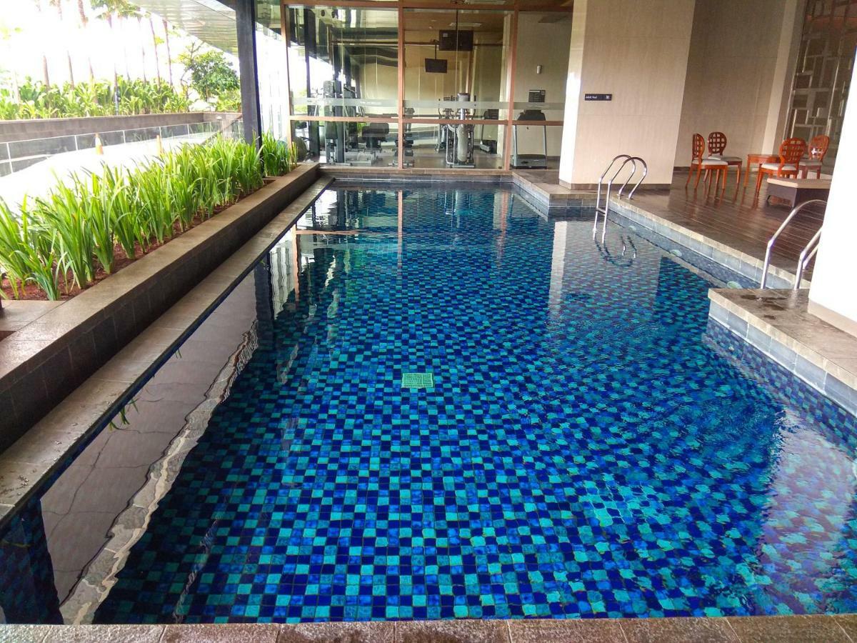 Elegant 1Br Kemang Village Apartment By Travelio Jakarta Exterior photo
